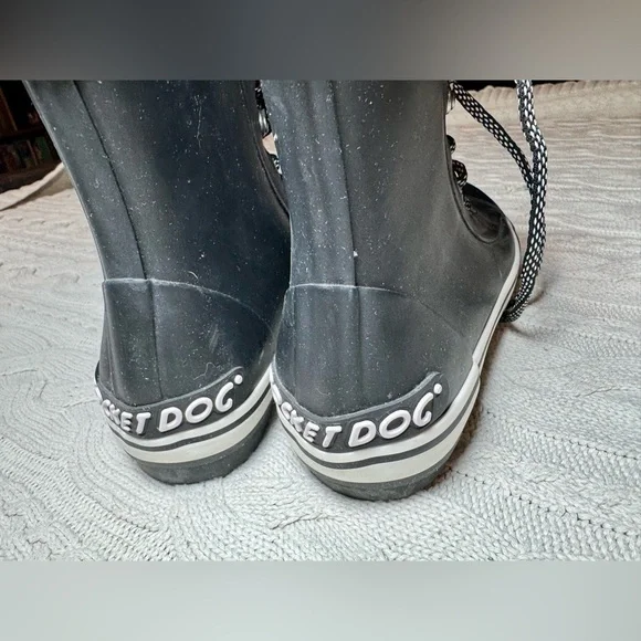 ROCKET DOG Black Rubber Rain Boots Womens Hi Tops Lace Up #1027 - Picture 7 of 9
